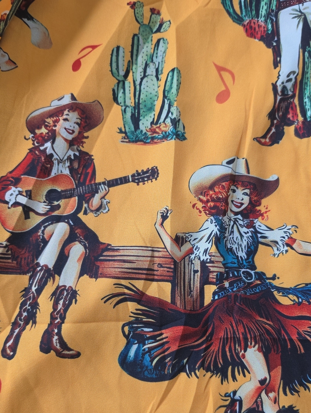 NWOT Women's Retro Western-Print Button-Up Shirt in Bright Yellow - Picture 3 of 3